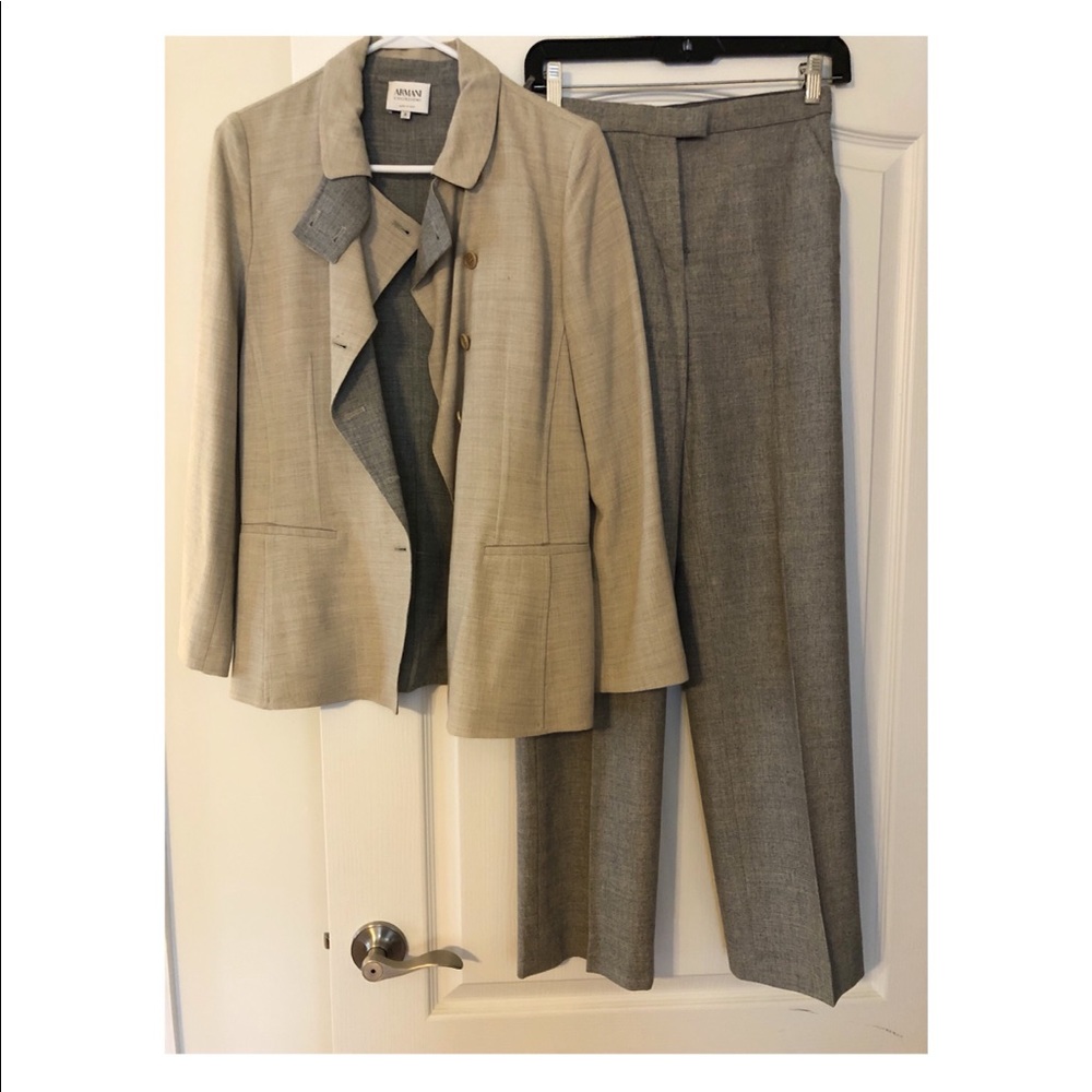 Armani Collezioni Pantsuit Beige/Grey